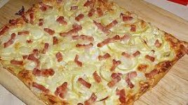 Pizza aus Blätterteig.jpg